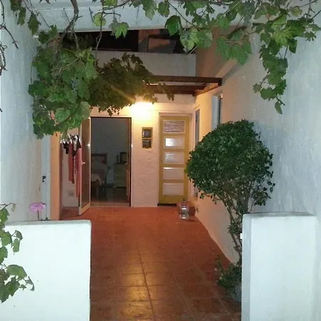 Yellow Rustic Portuguese Holiday home